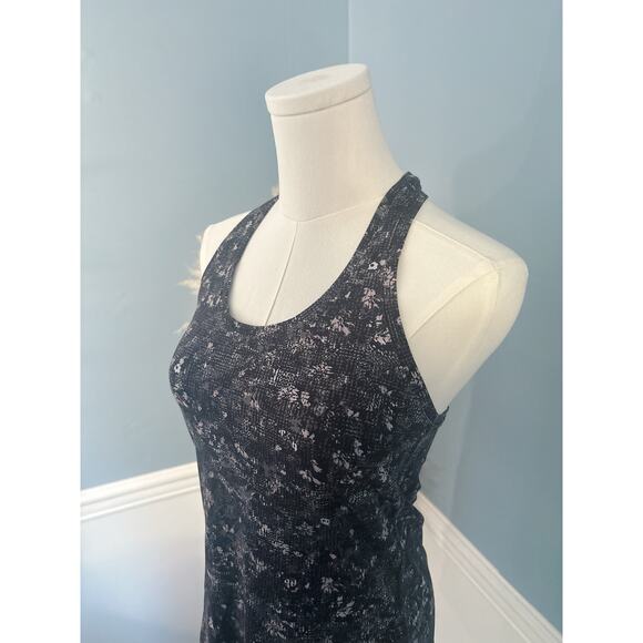 Lululemon Cool Racerback Tank Top Size 8 Black Printed Workout Top - Picture 4 of 9